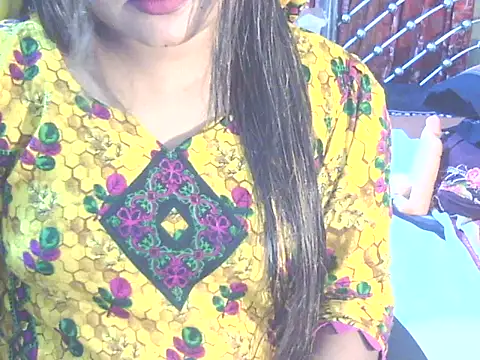 Nusrat Faria online show from May 13, 2026, 12:35 pm