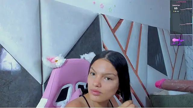Snapshot of isa_kolins chatting on June 8, 2026, 11:10 am isa kolins online show from June 8, 2026, 11:10 am