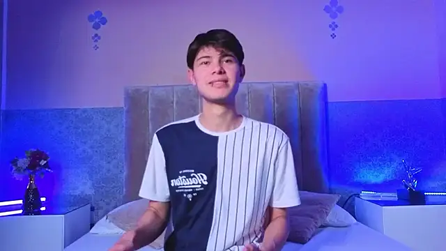 Derek Sinn online show from February 23, 2026, 8:06 pm