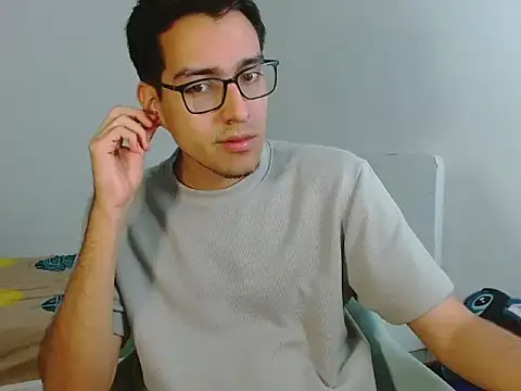 NickFin online show from April 25, 2026, 2:14 am
