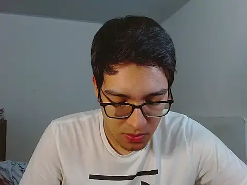 Snapshot of NickFin chatting on July 15, 2026, 2:06 am NickFin online show from July 15, 2026, 2:06 am