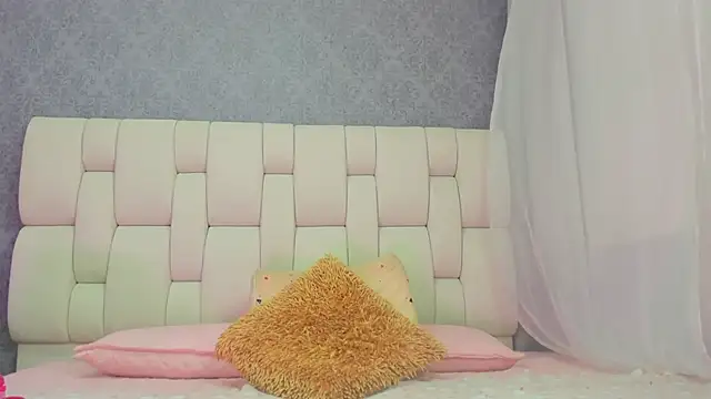 Snapshot of sophiaa10 chatting on March 7, 2026, 7:22 pm sophiaa10 online show from March 7, 2026, 7:22 pm