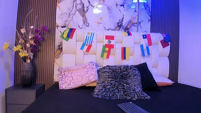 sophiaa10 online show from June 24, 2026, 7:24 pm