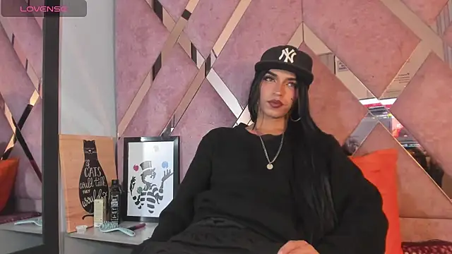 Snapshot of MeghanQueen__ chatting on March 13, 2026, 6:20 am MeghanQueen online show from March 13, 2026, 6:20 am