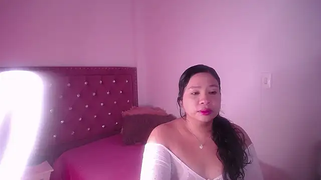 Snapshot of miafuegolatino chatting on June 12, 2026, 3:05 am miafuegolatino online show from June 12, 2026, 3:05 am