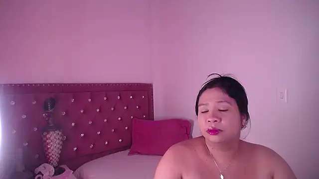 Snapshot of miafuegolatino chatting on July 3, 2026, 2:51 am miafuegolatino online show from July 3, 2026, 2:51 am