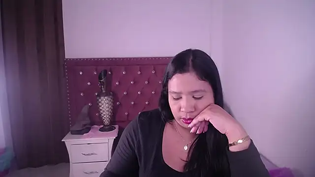 Snapshot of miafuegolatino chatting on July 11, 2026, 1:30 am miafuegolatino online show from July 11, 2026, 1:30 am