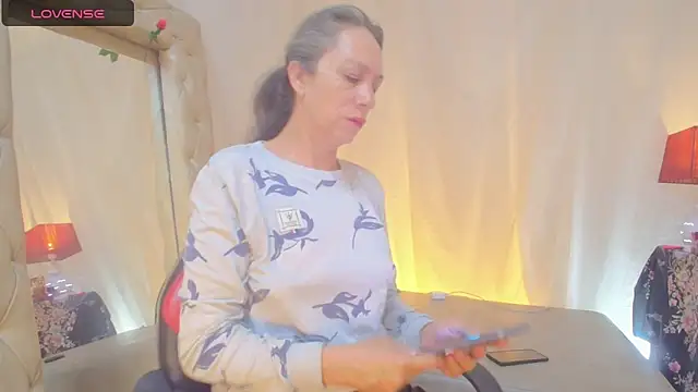 Snapshot of laurasofia45 chatting on July 11, 2026, 10:51 am laurasofia45 online show from July 11, 2026, 10:51 am