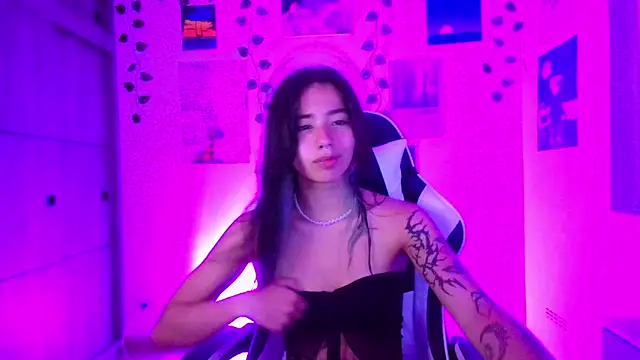 IvyStone  online show from March 12, 2026, 11:22 pm