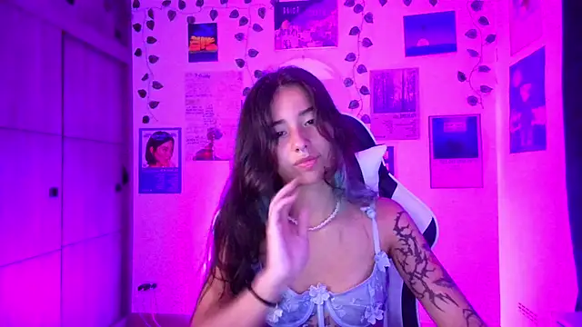 IvyStone  online show from March 25, 2026, 12:27 am