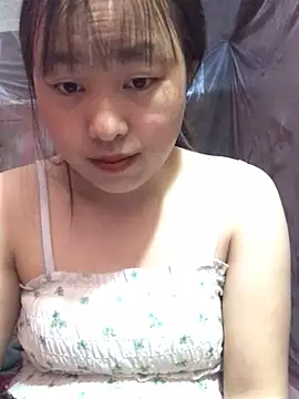 honeyyy110 online show from March 2, 2026, 2:25 am