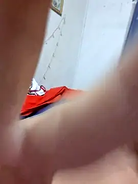 Snapshot of tuhardsexy chatting on March 6, 2026, 11:45 pm tuhardsexy online show from March 6, 2026, 11:45 pm