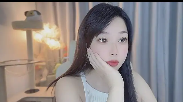 Snapshot of Yumi_yuni chatting on May 7, 2026, 6:08 am Yumi yuni online show from May 7, 2026, 6:08 am