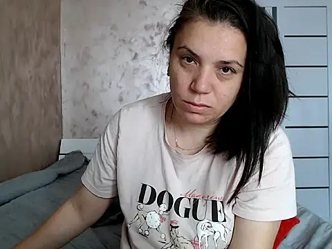 Snapshot of LorraGrey chatting on May 12, 2026, 6:54 am LorraGrey online show from May 12, 2026, 6:54 am