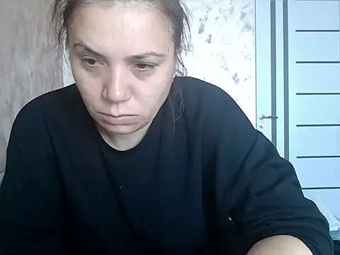 Snapshot of LorraGrey chatting on May 18, 2026, 6:19 am LorraGrey online show from May 18, 2026, 6:19 am
