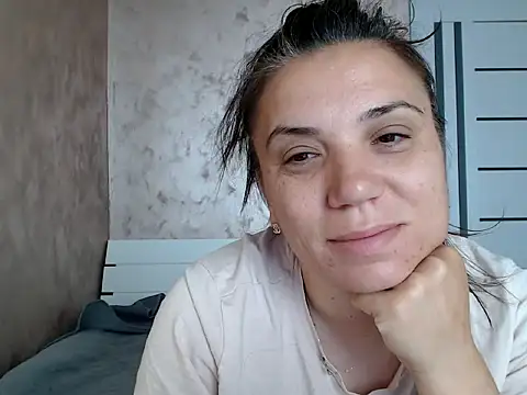 Snapshot of LorraGrey chatting on May 31, 2026, 3:58 am LorraGrey online show from May 31, 2026, 3:58 am