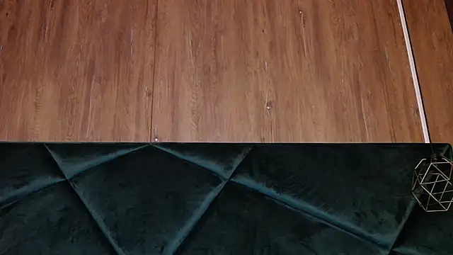 Snapshot of LannaQuinn chatting on March 3, 2026, 3:23 am LannaQuinn online show from March 3, 2026, 3:23 am