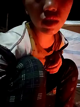 hot-luna- online show from February 19, 2026, 12:56 pm