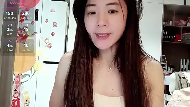 Tsuki-y online show from March 9, 2026, 11:20 pm