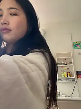 mimi-love13 online show from March 13, 2026, 4:30 am