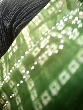 Hotty raghni online show from February 26, 2026, 2:32 am