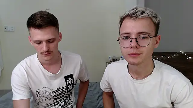 Snapshot of NikiKerryCum chatting on February 5, 2026, 3:05 pm NikiKerryCum online show from February 5, 2026, 3:05 pm