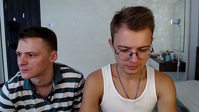 NikiKerryCum online show from June 25, 2026, 2:00 am