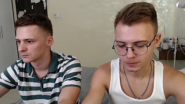 NikiKerryCum online show from July 5, 2026, 12:45 pm