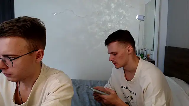 NikiKerryCum online show from July 10, 2026, 4:28 am