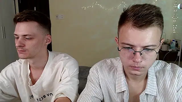 NikiKerryCum online show from July 25, 2026, 3:48 am
