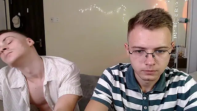 NikiKerryCum online show from August 1, 2026, 1:10 pm