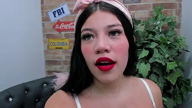 foxy vera online show from April 25, 2026, 11:02 am