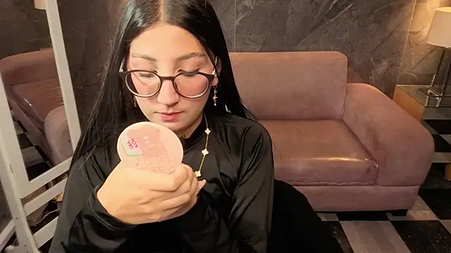 Sophie jones b online show from February 18, 2026, 12:34 pm