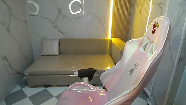 Valerie moon b online show from February 8, 2026, 12:41 pm