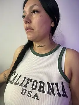 Miia  Taylor online show from March 3, 2026, 4:29 am