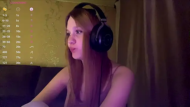 Snapshot of axin_burnell chatting on June 26, 2026, 5:28 pm axin burnell online show from June 26, 2026, 5:28 pm