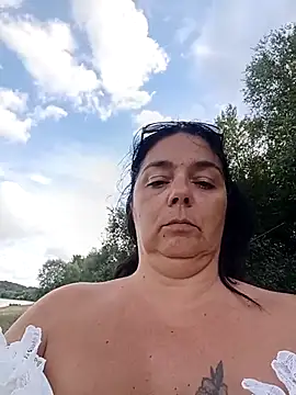 pulpeuse64 online show from July 1, 2026, 4:29 pm