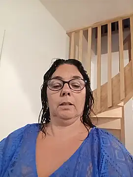 pulpeuse64 online show from July 4, 2026, 7:42 pm