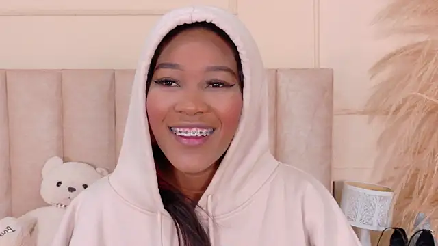 Snapshot of JosselynBrown chatting on July 6, 2026, 11:18 am JosselynBrown online show from July 6, 2026, 11:18 am