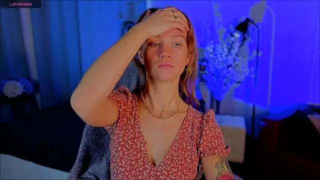 Crystal Kris online show from March 4, 2026, 5:57 am