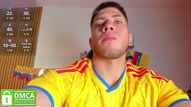 Snapshot of SebastianMaximoff_ chatting on June 17, 2026, 7:37 pm SebastianMaximoff online show from June 17, 2026, 7:37 pm
