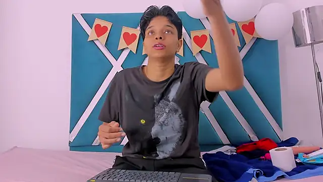 natasha and zoe online show from February 22, 2026, 5:55 pm