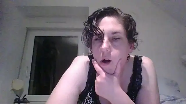 Snapshot of OIseauNoir88 chatting on March 30, 2026, 7:59 pm OIseauNoir88 online show from March 30, 2026, 7:59 pm