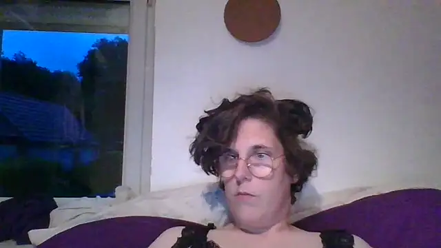 Snapshot of OIseauNoir88 chatting on May 13, 2026, 7:11 pm OIseauNoir88 online show from May 13, 2026, 7:11 pm
