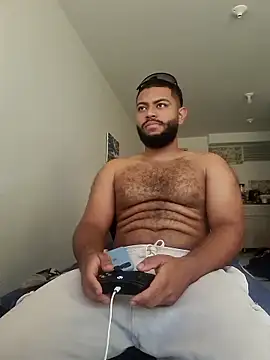 KLEYTON33 online show from March 4, 2026, 9:43 pm