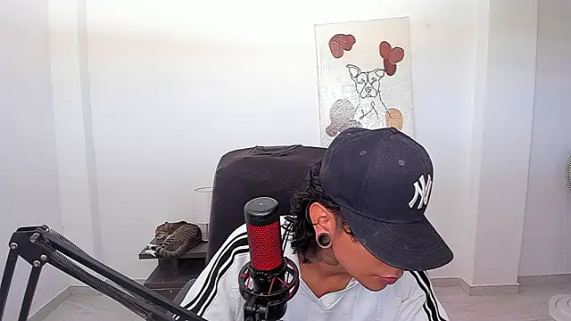 Snapshot of paisa_hotx chatting on February 28, 2026, 5:47 pm paisa hotx online show from February 28, 2026, 5:47 pm