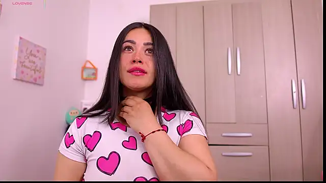 im natalia online show from July 18, 2026, 9:07 pm