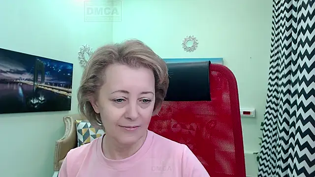 MONA W online show from May 2, 2026, 9:47 am