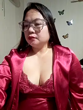 Snapshot of Zyramae_25 chatting on June 12, 2026, 11:42 am Zyramae 25 online show from June 12, 2026, 11:42 am