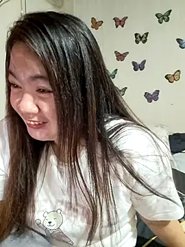 Snapshot of Zyramae_25 chatting on June 15, 2026, 11:12 am Zyramae 25 online show from June 15, 2026, 11:12 am